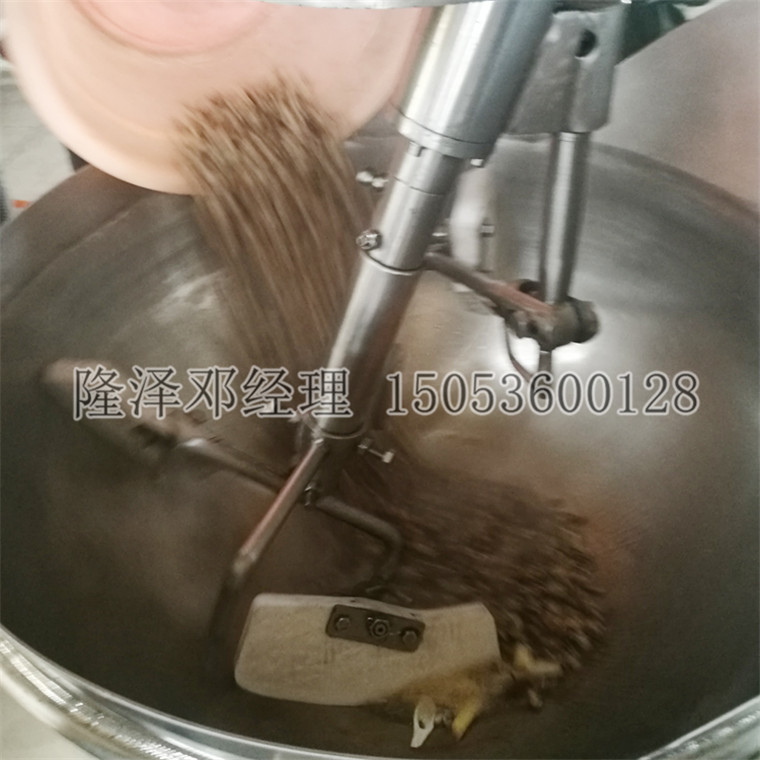 菌汤火锅底料制作方法 用隆泽底料搅拌机如何做